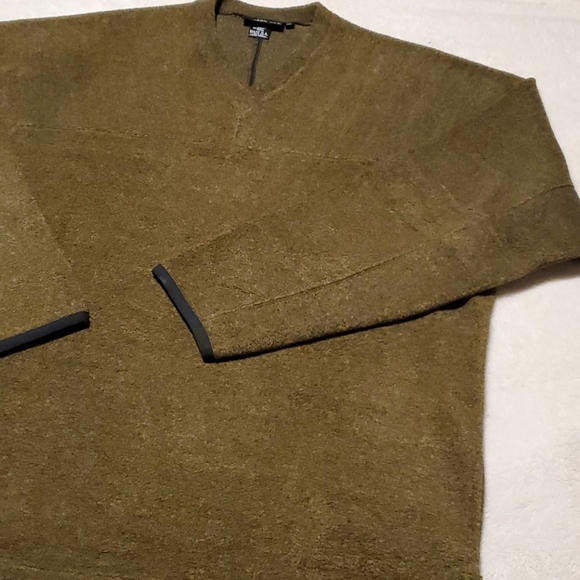 Armand Basi - Picture 11 of 12